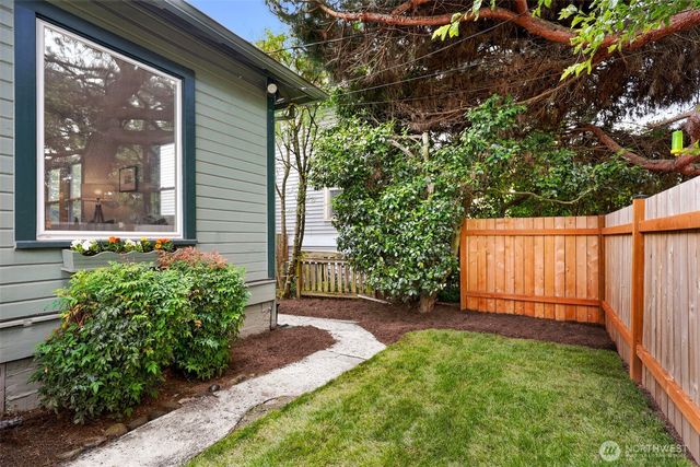 1117 N 84th Street, Seattle, WA 98103