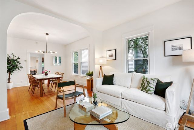 1117 N 84th Street, Seattle, WA 98103