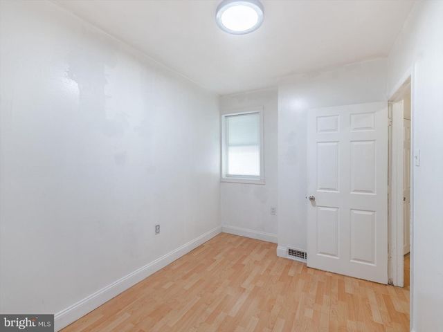 2442 S SHERIDAN ST, Philadelphia, PA 19148