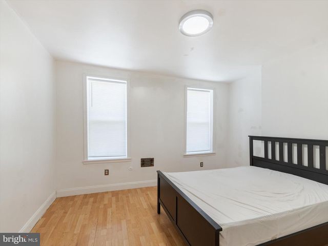 2442 S SHERIDAN ST, Philadelphia, PA 19148