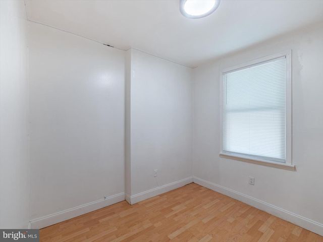 2442 S SHERIDAN ST, Philadelphia, PA 19148