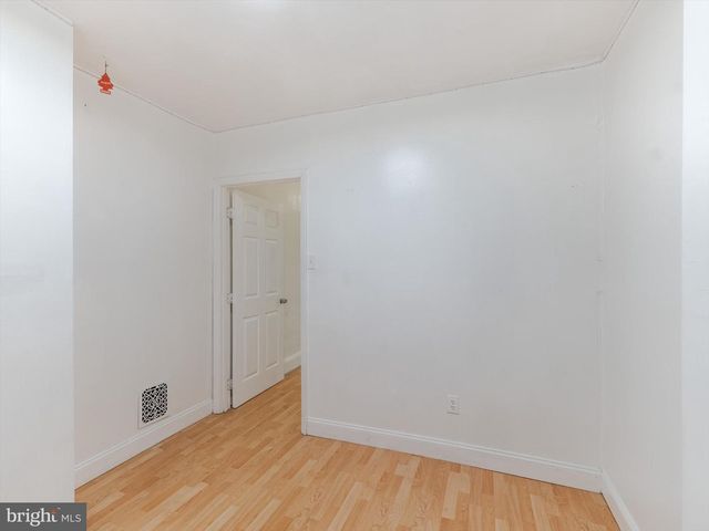 2442 S SHERIDAN ST, Philadelphia, PA 19148