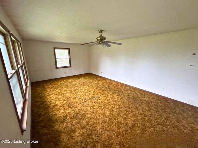 2730 Garrett Rd, Ekron, KY 40117