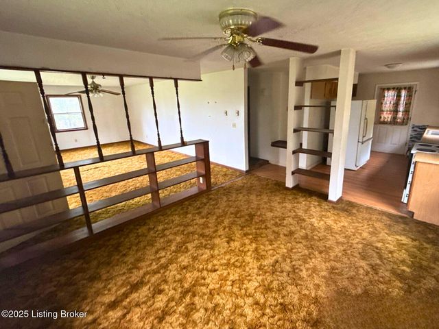 2730 Garrett Rd, Ekron, KY 40117