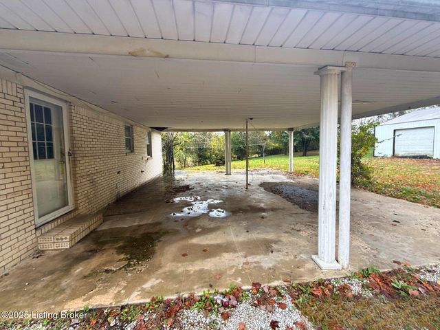 2730 Garrett Rd, Ekron, KY 40117