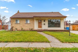 7148 Plainfield Street, Dearborn Heights, MI 48127