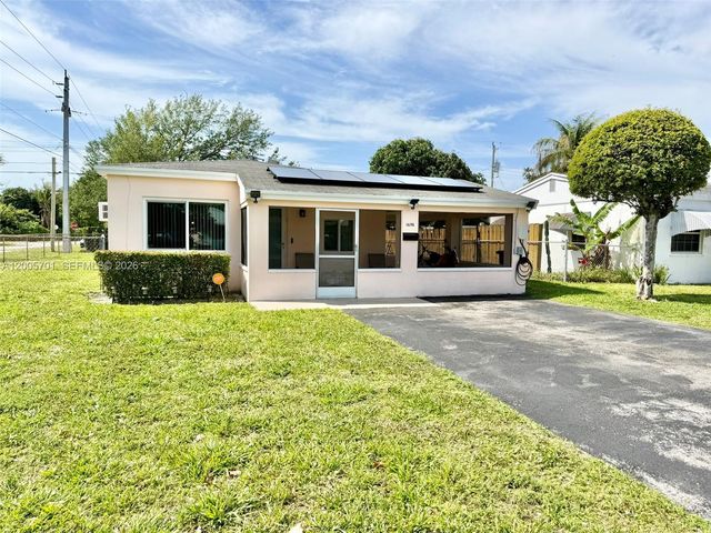 1698 NE 177th St, North Miami Beach, FL 33162