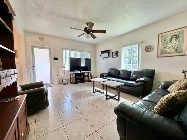 1698 NE 177th St, North Miami Beach, FL 33162