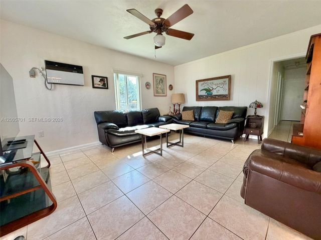 1698 NE 177th St, North Miami Beach, FL 33162