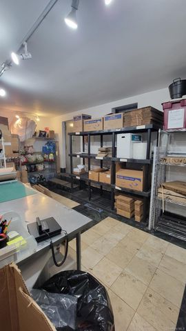 3215 33 Street, Astoria, NY 11106