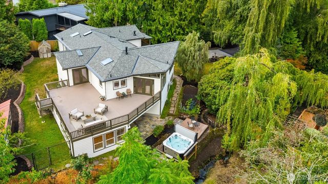 1512 9th Avenue N, Edmonds, WA 98020