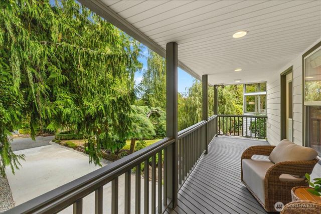 1512 9th Avenue N, Edmonds, WA 98020