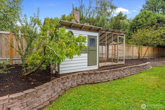 1512 9th Avenue N, Edmonds, WA 98020