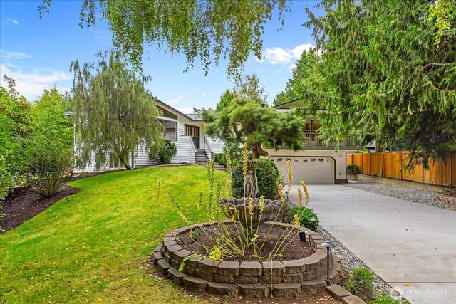 1512 9th Avenue N, Edmonds, WA 98020