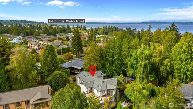 1512 9th Avenue N, Edmonds, WA 98020