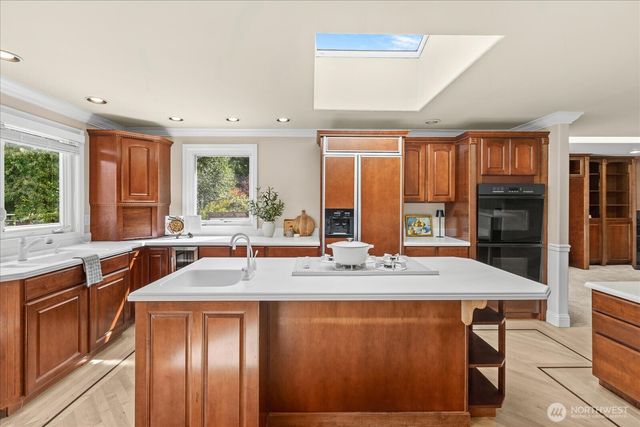 1512 9th Avenue N, Edmonds, WA 98020