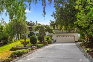 1512 9th Avenue N, Edmonds, WA 98020