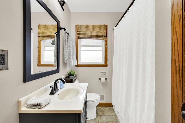 3309 E Lunham AVENUE, Cudahy, WI 53110