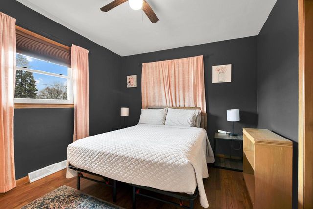 3309 E Lunham AVENUE, Cudahy, WI 53110