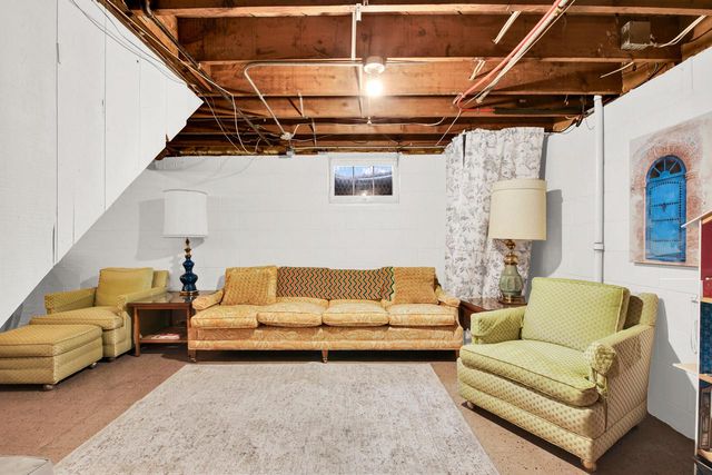 3309 E Lunham AVENUE, Cudahy, WI 53110