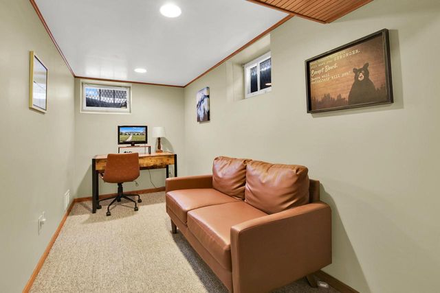 3309 E Lunham AVENUE, Cudahy, WI 53110