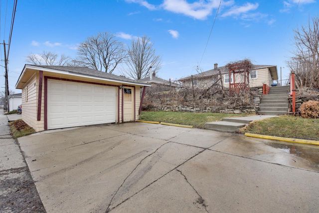 3309 E Lunham AVENUE, Cudahy, WI 53110