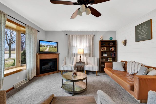 3309 E Lunham AVENUE, Cudahy, WI 53110