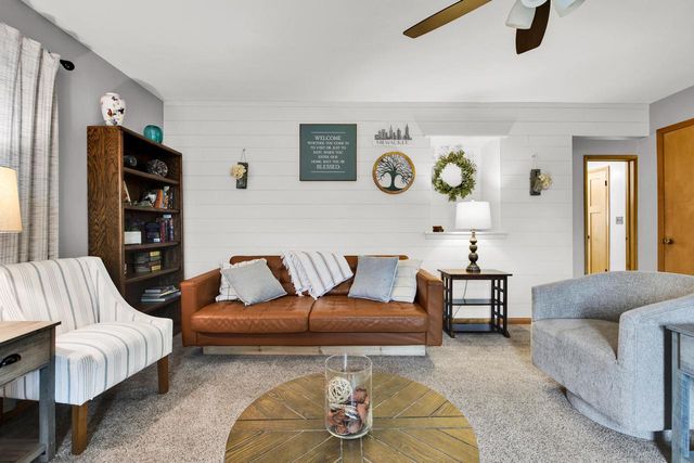 3309 E Lunham AVENUE, Cudahy, WI 53110