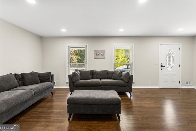 1888 PEELER Road, Atlanta, GA 30338