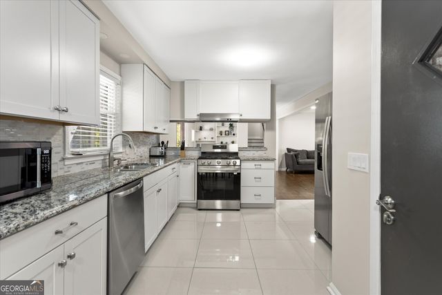 1888 PEELER Road, Atlanta, GA 30338