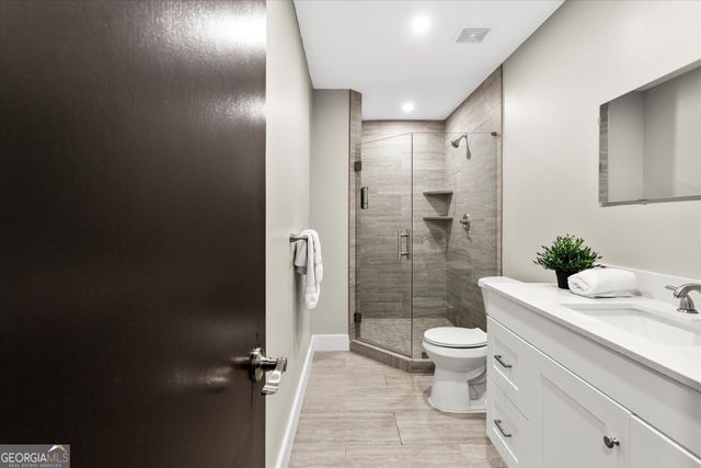 1888 PEELER Road, Atlanta, GA 30338