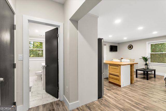 1888 PEELER Road, Atlanta, GA 30338