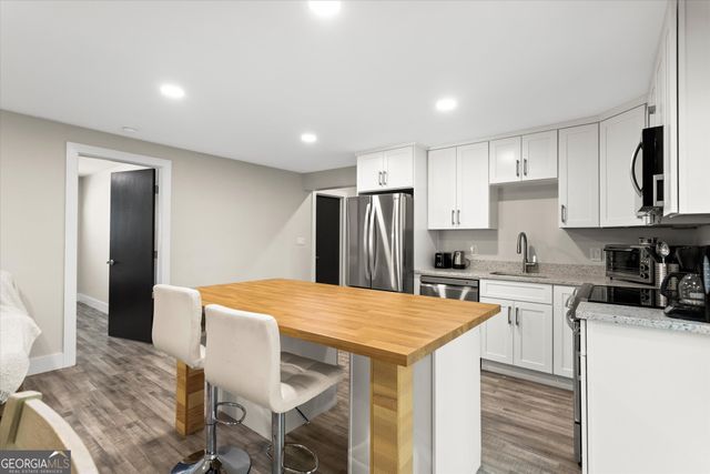 1888 PEELER Road, Atlanta, GA 30338