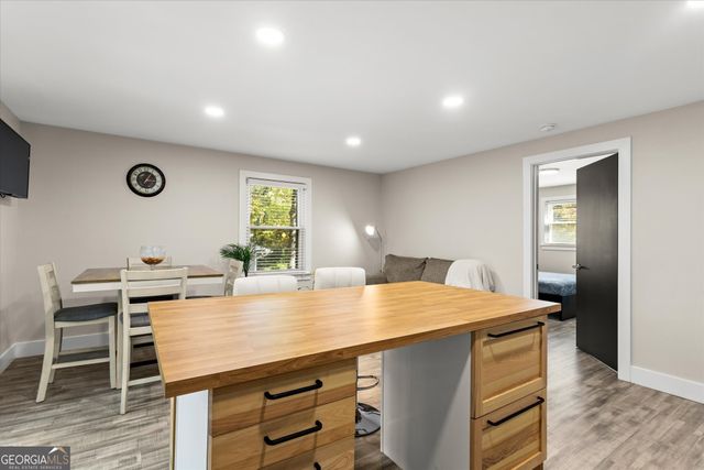 1888 PEELER Road, Atlanta, GA 30338