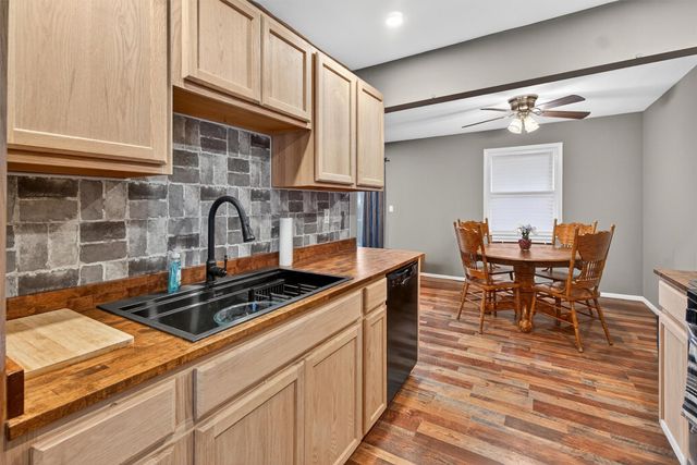 160 New Holland Village, Nanuet, NY 10954