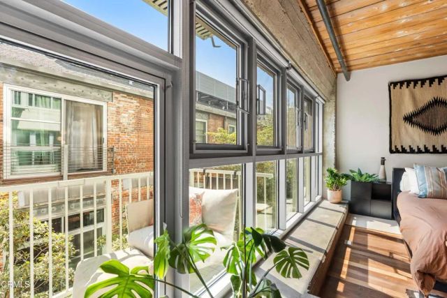 530 S Hewitt Street 244, Los Angeles, CA 90013