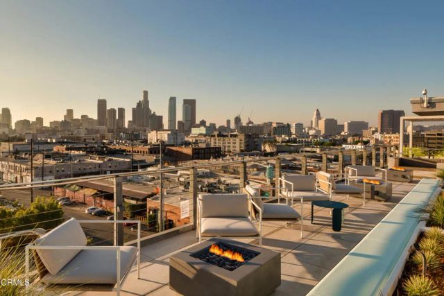 530 S Hewitt Street 244, Los Angeles, CA 90013