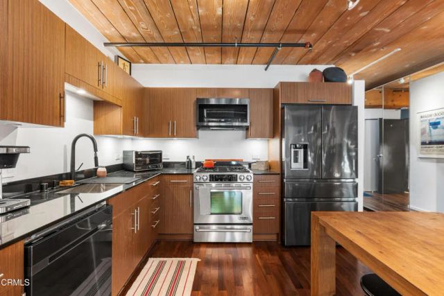 530 S Hewitt Street 244, Los Angeles, CA 90013