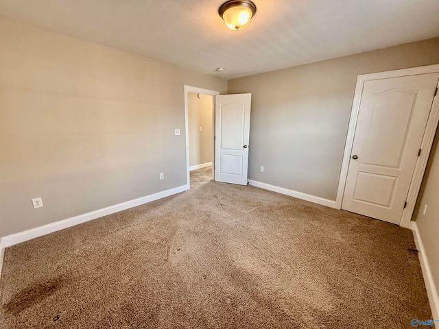 5031 SE Valley Cove Drive, Owens Cross Roads, AL 35763