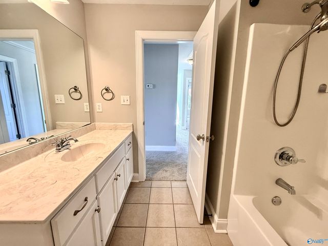 5031 SE Valley Cove Drive, Owens Cross Roads, AL 35763