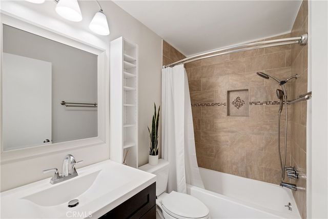 802 Camino Real 105, Redondo Beach, CA 90277