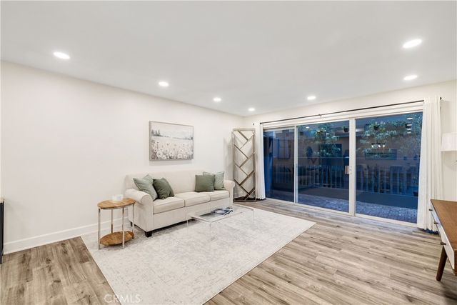 802 Camino Real 105, Redondo Beach, CA 90277