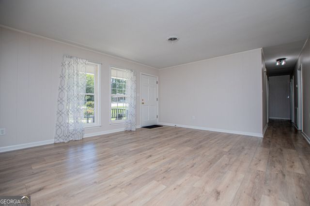 95 E Barbara Lane, Carrollton, GA 30117