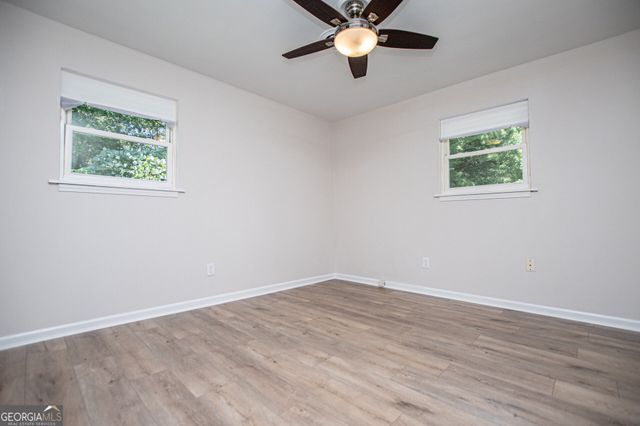 95 E Barbara Lane, Carrollton, GA 30117