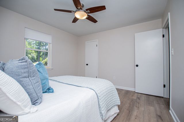 95 E Barbara Lane, Carrollton, GA 30117