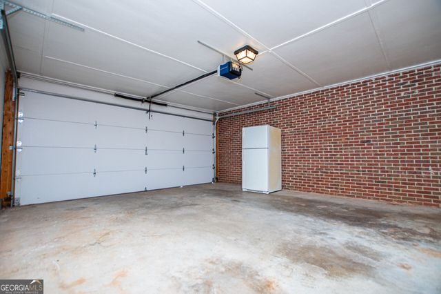 95 E Barbara Lane, Carrollton, GA 30117