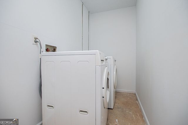 95 E Barbara Lane, Carrollton, GA 30117