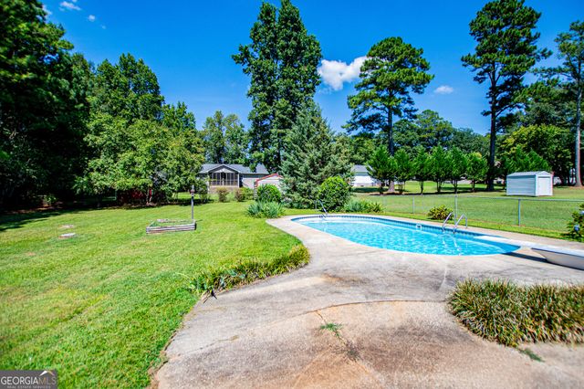 95 E Barbara Lane, Carrollton, GA 30117