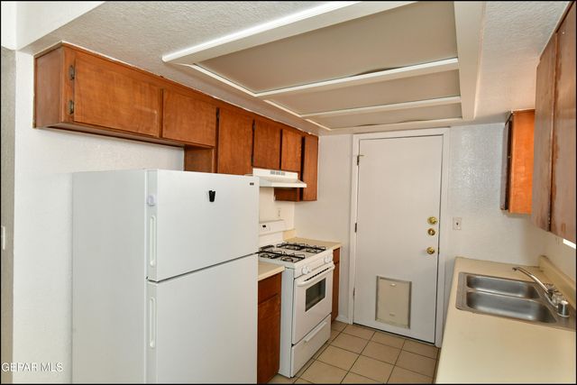 8933 Kenneth Street B, El Paso, TX 79904