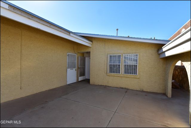 8933 Kenneth Street B, El Paso, TX 79904